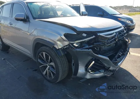 2025 Volkswagen Atlas Cross Sport 2.0T Sel Premium R-Line z USA, uszkodzony, nr VIN 1V2FE2CA3SC212810